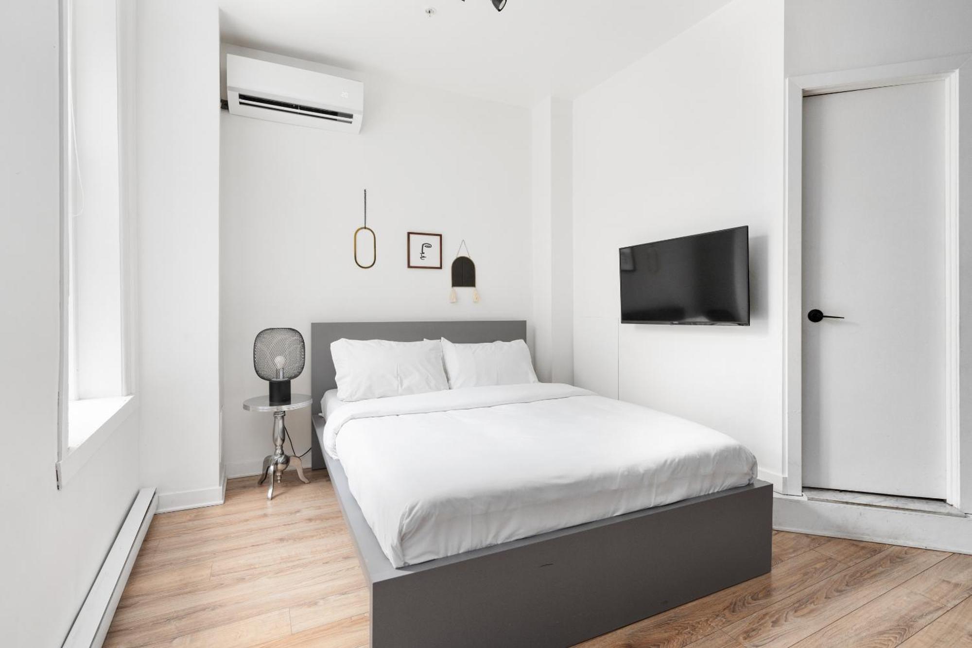 Boutique Lofts Notre Dame - Vieux Montreal Apartment Bagian luar foto