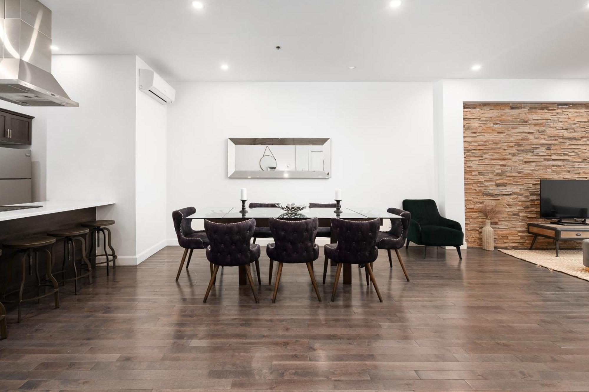 Boutique Lofts Notre Dame - Vieux Montreal Apartment Bagian luar foto